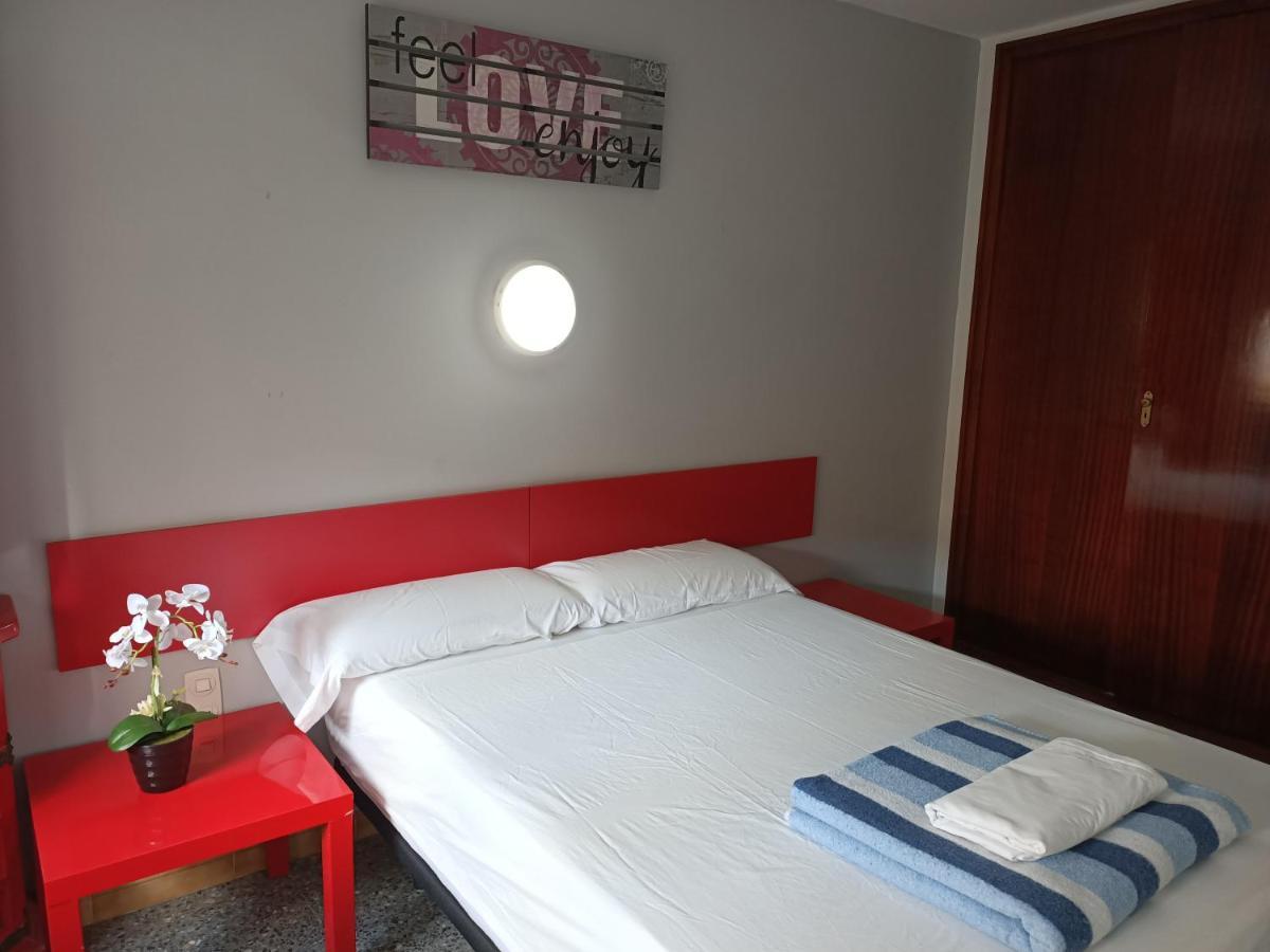 Piso Jover Alojamiento Para Mayores De 25 Anos !! Lloret de Mar Exterior foto